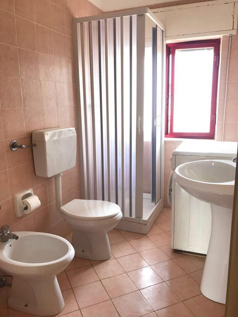 Appartamento Con Veranda Primo Piano 瑞塔尼 外观 照片